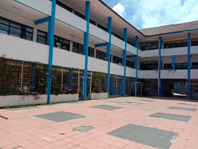 Gedung 3 Lantai